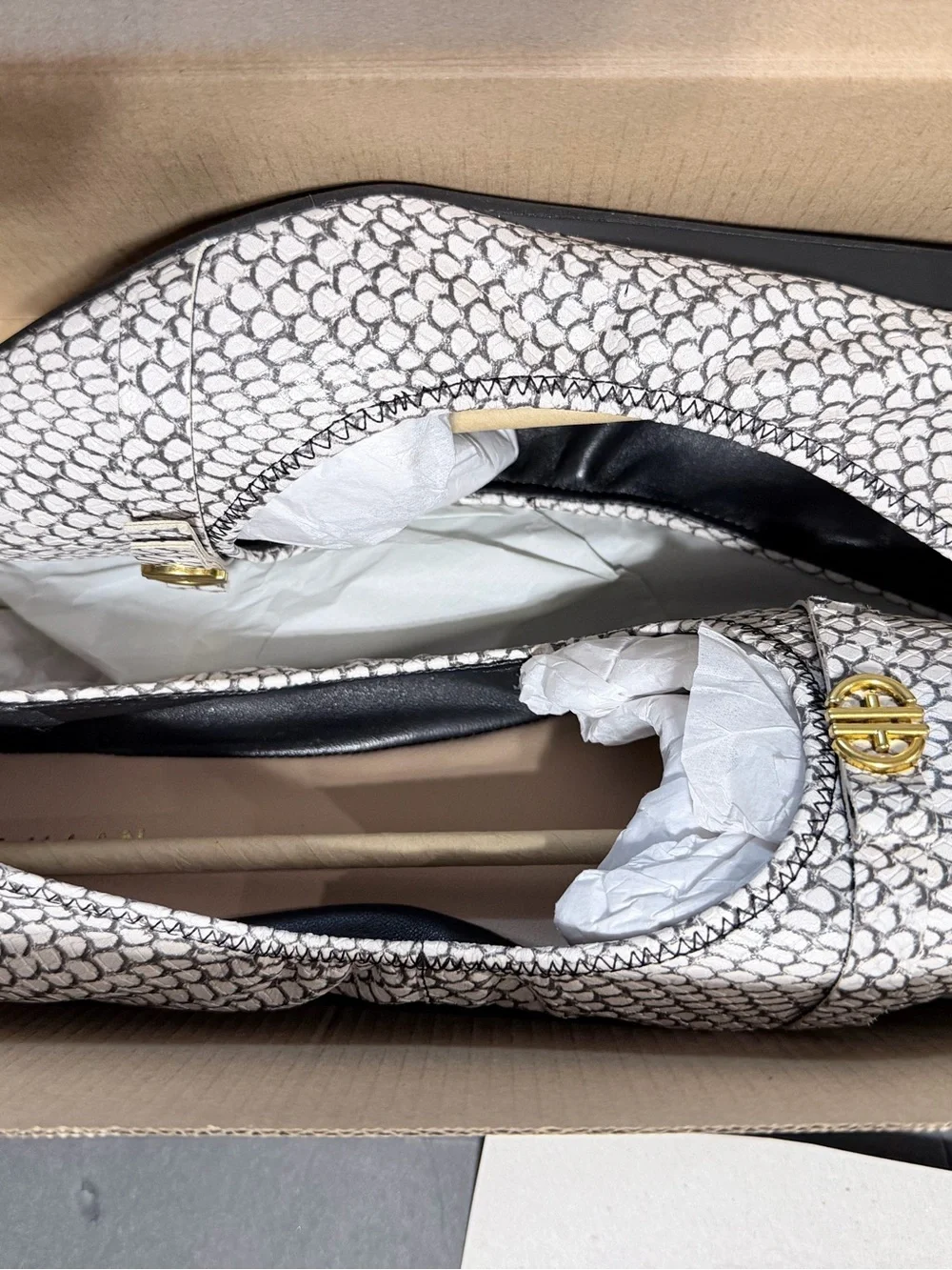 Cole Haan stylish cole
